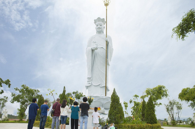 Tượng Địa Tạng Vương Bồ Tát