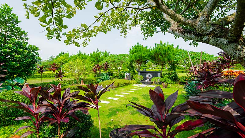 Khuôn viên rộng dành cho gia đình quy tập nhiều thế hệ